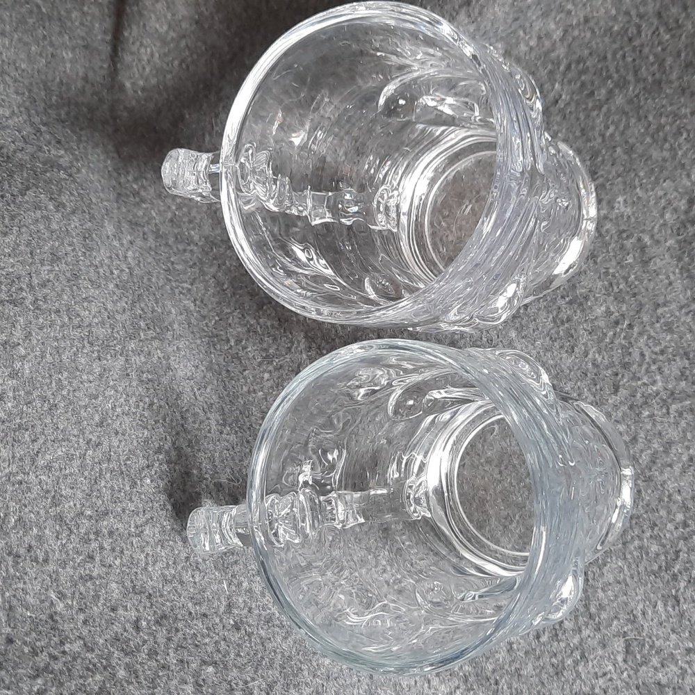 A Pair of Glass Skull Mugs - Picture 7 of 8